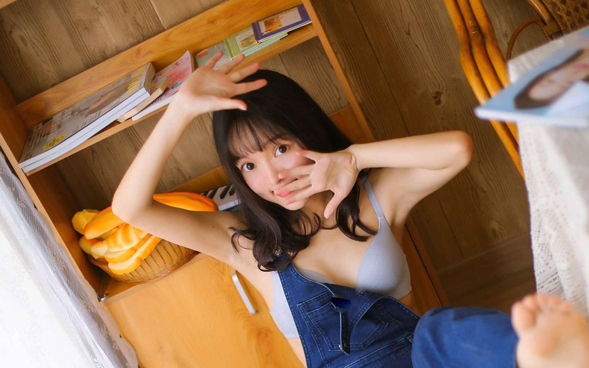 今晚不回家睡了？