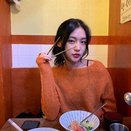 亚洲乳大丰满中文字幕