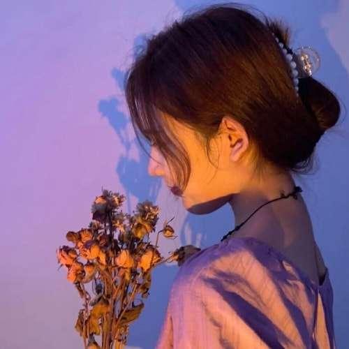 有人與國同齡