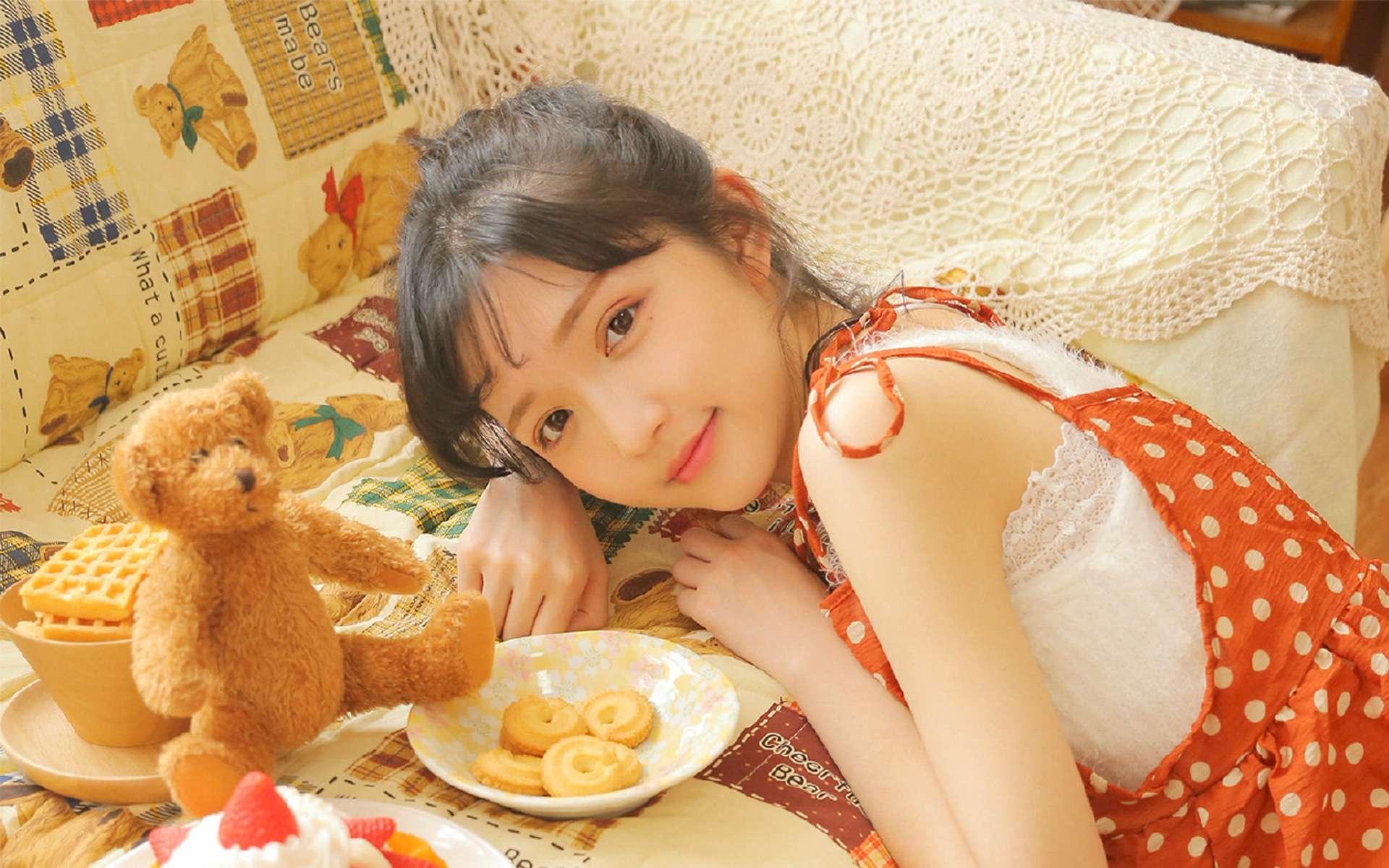 女人少妇偷看a在线观看