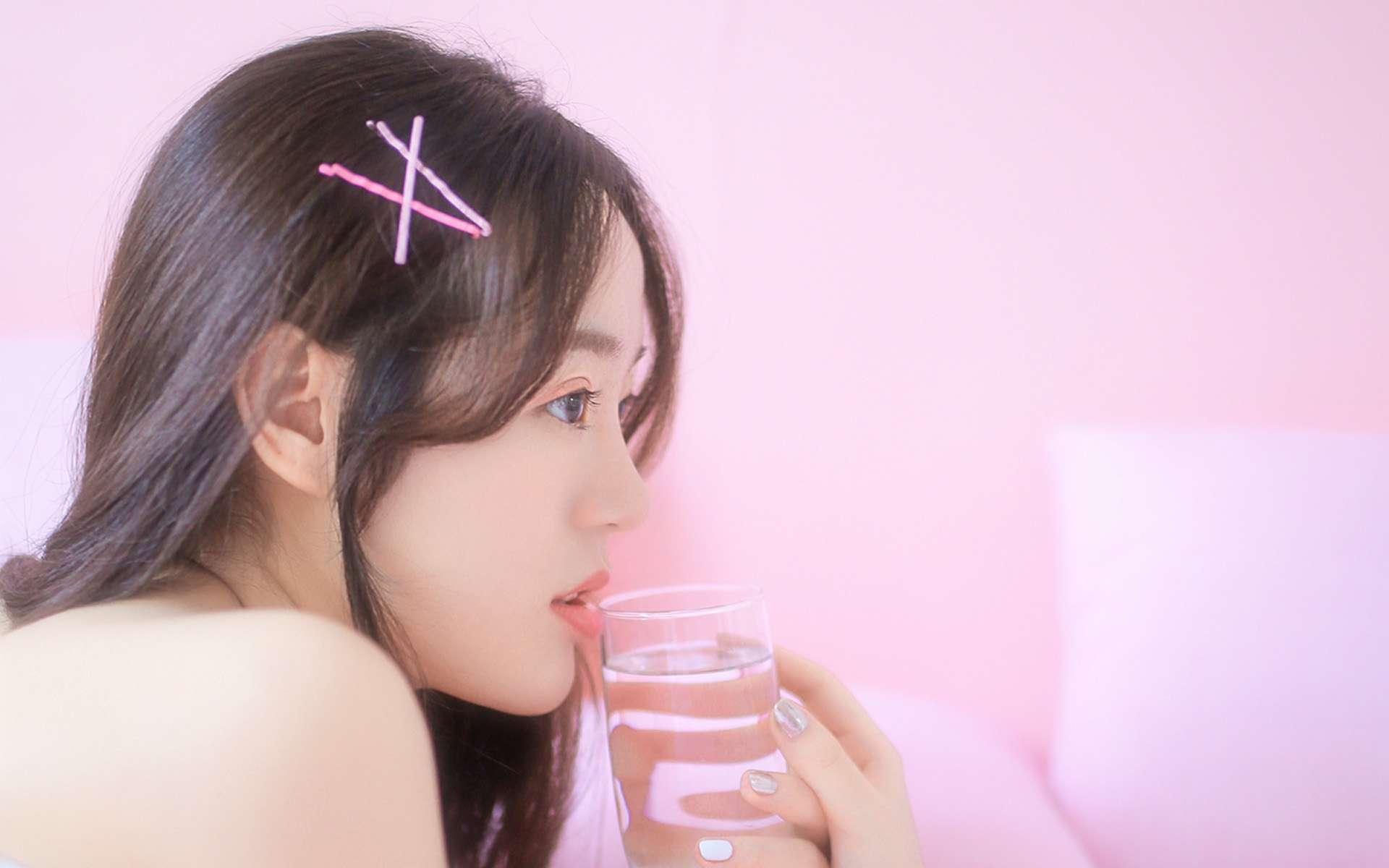 张柏芝54张无删码艳照在线播放