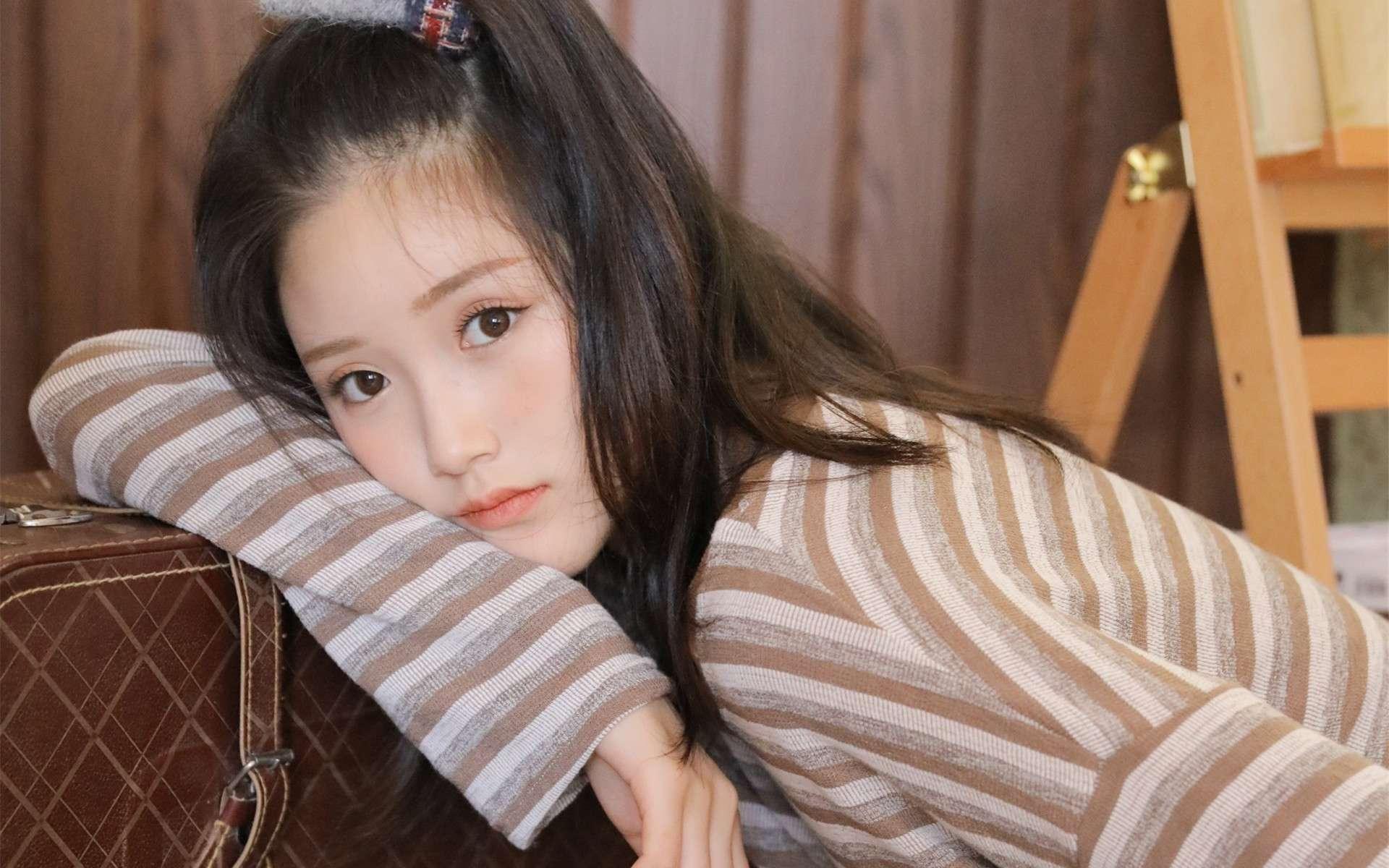 嬰二