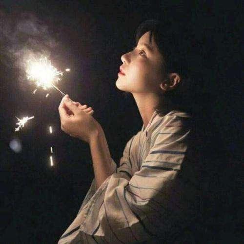 一個人擊敗西方