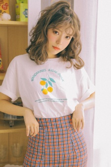 她長得很美